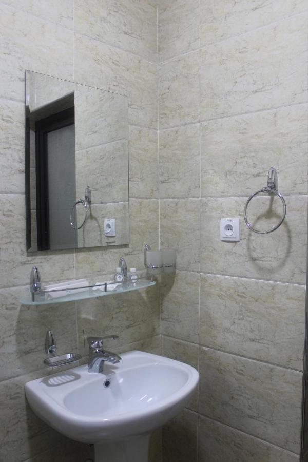 Taxtapul Hotel Tasjkent Buitenkant foto