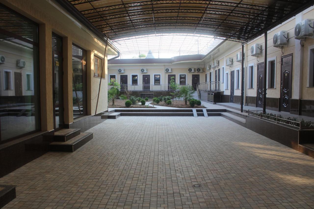 Taxtapul Hotel Tasjkent Buitenkant foto